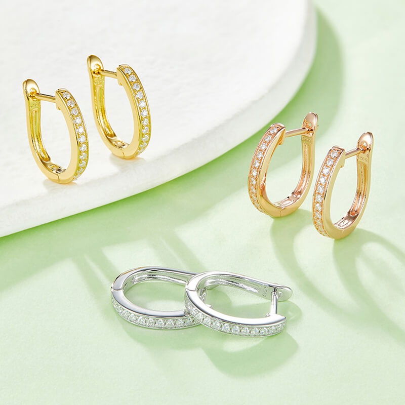 small huggie hoop earrings