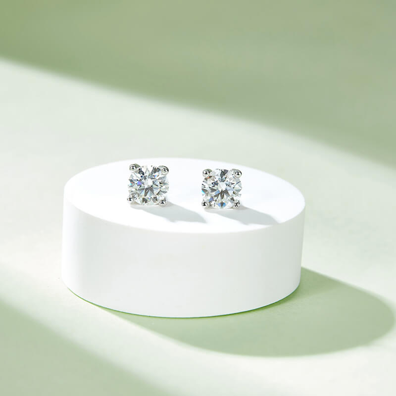 Classic Round Shape Moissanite Stud Earring