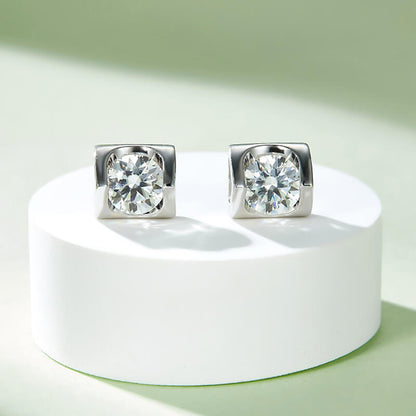 New Design Round Cut Moissanite Stud Earring