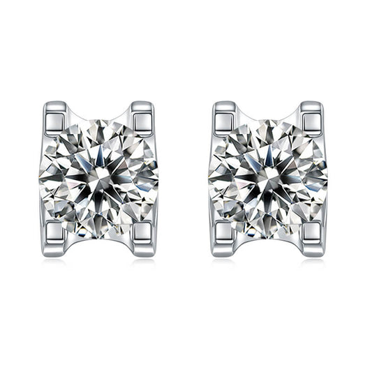 New OX-head Design Round Cut Moissanite Stud Earring