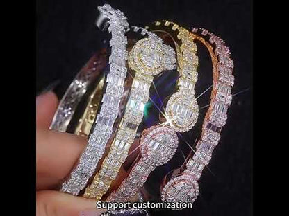 Oval shape moissanite snake bangle